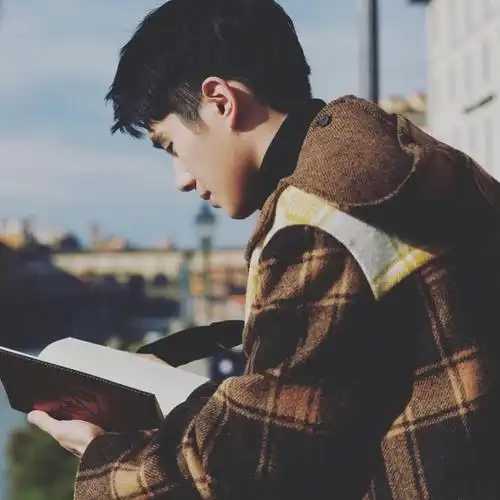 刘昊然头像合集