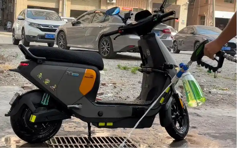 九号fmix电动车精洗大保健记录片