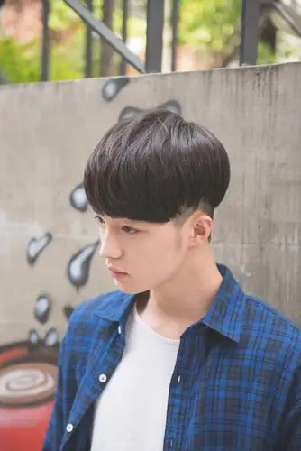 头发两侧内掏空发型有多帅