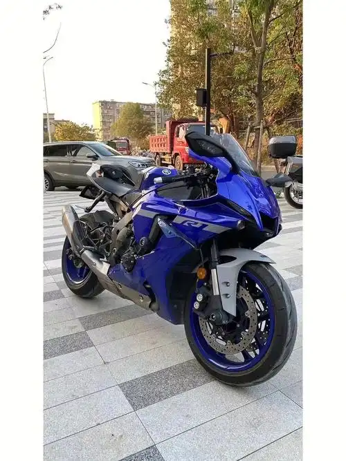 雅马哈21年r1 改装天蝎排气 #雅马哈r1  #天蝎排气