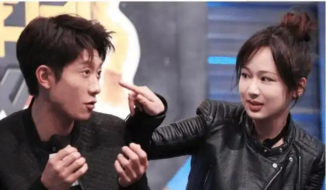 杨紫打电话借我2个亿张一山不知是做节目反应过于真实