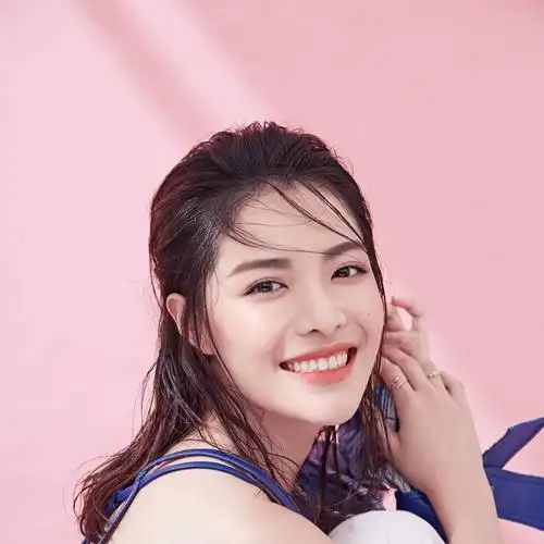 钟楚曦个人资料简介(中国美女明星钟楚曦) - 百思特网