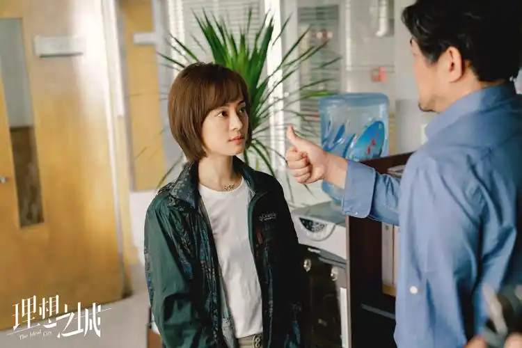 孙俪新剧《理想之城》定档8.12 剧组一日vlog细数奋斗日夜__凤凰网