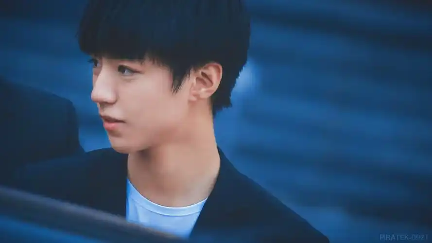 王俊凯# 161113 《我们的少年时代》拍摄 高清