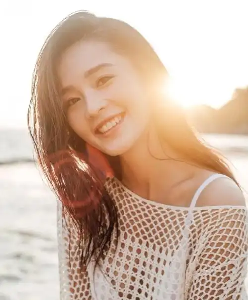 娇艳迷人的李沁,清纯甜美,灵动温柔!_高清图集_新浪网