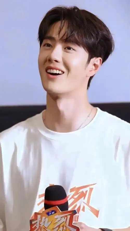 爱豆封神照接龙#王一博的素颜生图永远是我的首选