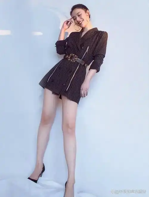 马思纯又复胖!体重回到120,腰腹部赘肉突出,不过脸色很好