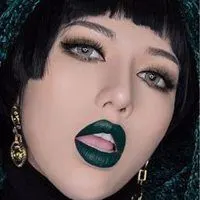 超拽霸气狂野女头像 狂野十足女生头像_微信头像图片大全