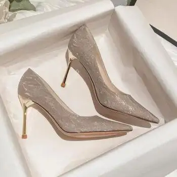 抒融同款香槟色主婚纱新娘鞋婚鞋女新款配礼服宴会尖头高跟鞋女他ta