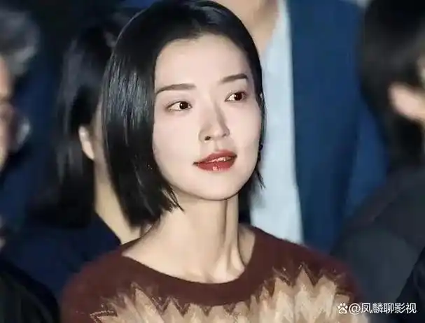 百花齐放#说到饰演雪芝的人,就是41岁的超级名模,也就是杜鹃了.