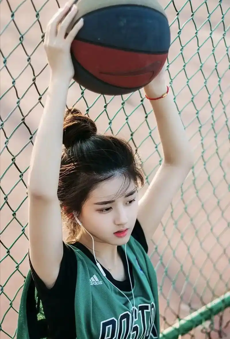 赵露思的高清照片 可以取图哦! - 抖音