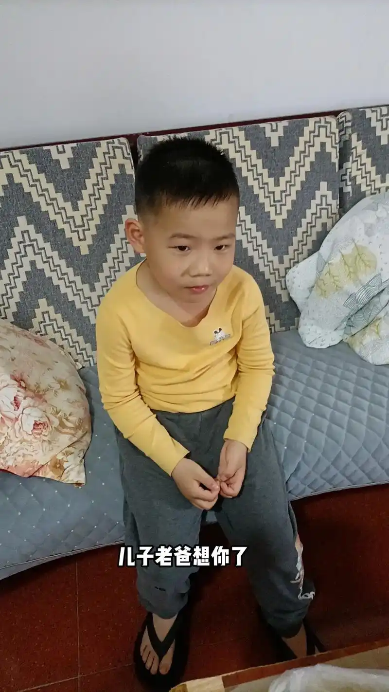 儿子加油.儿子和奶奶今天去长沙看病,姐夫发过来的照片,回老家 - 抖音