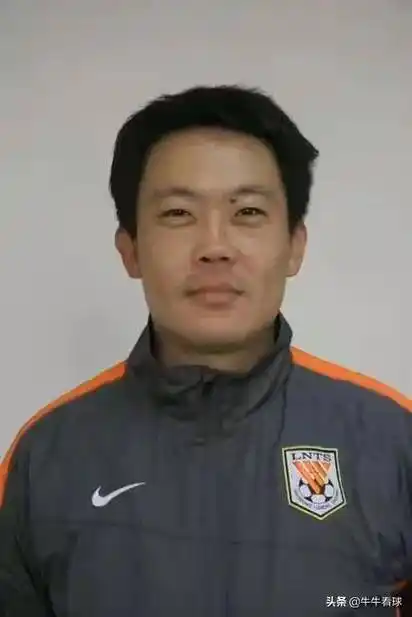 王军,出生日期:1971年1月29日,身高:185cm,体重92kg.