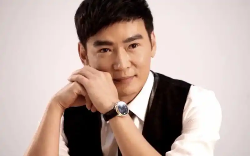 【焦恩俊】欧瑞朗手表广告拍摄花絮_哔哩哔哩 (゜-゜)つロ 干杯~-bili