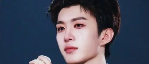 黄明昊:肮脏时代