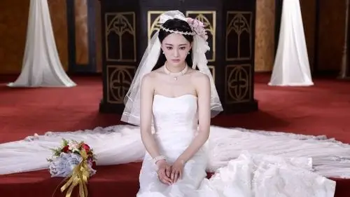 郑爽《偏偏喜欢你》曝婚纱照 最委屈新娘展演技