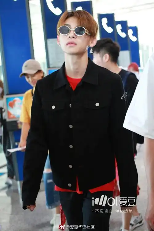 【更多高清美图请移步爱豆app>>北京飞银川(justin&小鬼)】