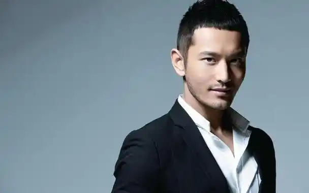 黄晓明旗下公司16个艺人居然没有一个红的网友好心疼