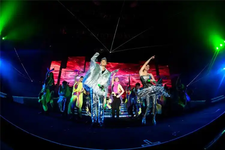 凤凰传奇演唱会现场