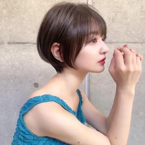 最具人气的女士短发:蓬松瘦脸,层次感满满,剪完显小10岁|发型|脸型