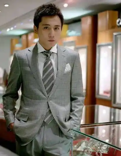 原创演员刘烨曾是谢娜前男友分手后娶国外娇妻结婚多年无绯闻