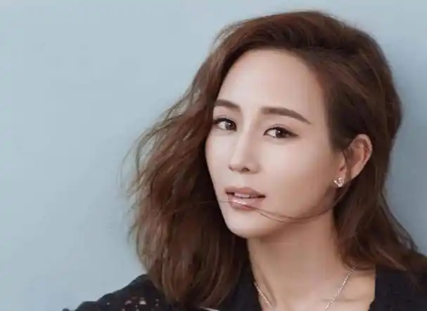 女明星的名字有多重要?姓冷门名生僻,观众都不知道怎么念怎么红