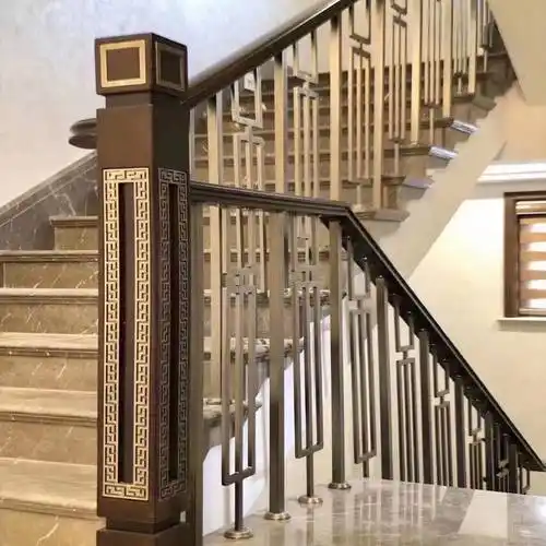 铜艺雕花楼梯围栏让生活更有质感
