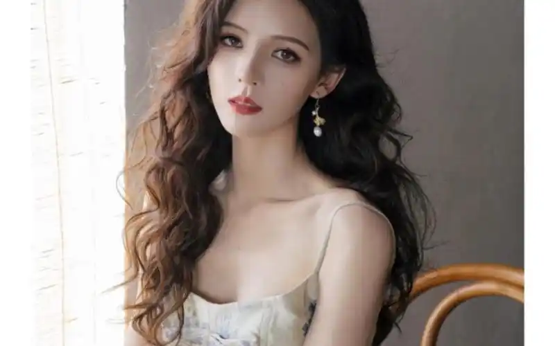 美女明星写真集69【张予曦】姐姐得颜也太杀了