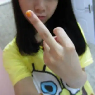 女生竖中指鄙视头像 霸气女神加动漫鄙视手势图片大全 - 女生头像