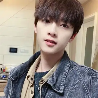 帅哥生活照片真实头像图片时尚潮流男生真人高清微信图片大全