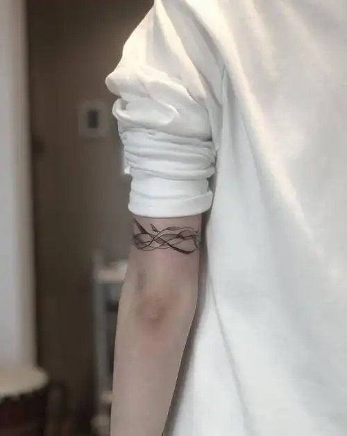 臂环纹身图片手臂水墨水墨臂环纹身图案