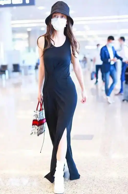 黄晓明无法管住娇妻baby穿束腰裙大方秀腰素颜公开好真实