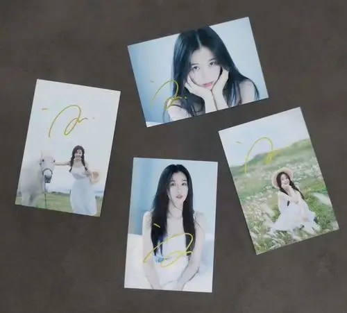 虞书欣亲签上新