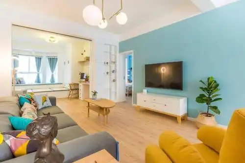 整体效果也是非常的耐看大气.//一,乳胶漆电视墙