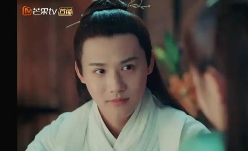 这个眼神好甜哇啊啊啊啊