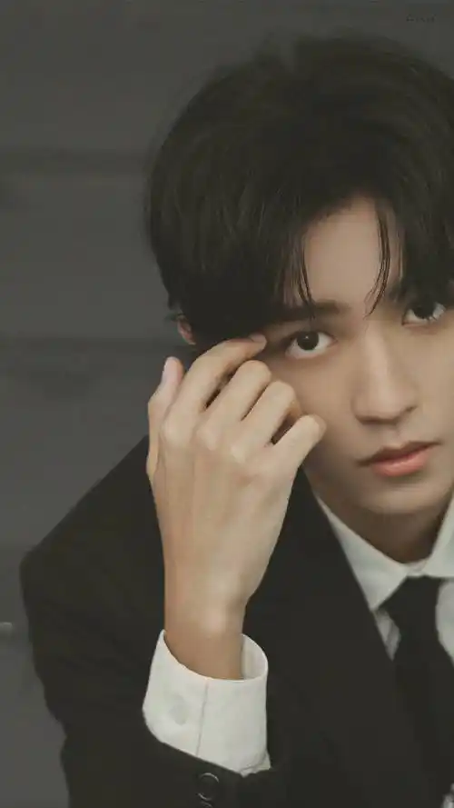 王俊凯撩发合集9615#王俊凯#撩的不是头发,而是我的心