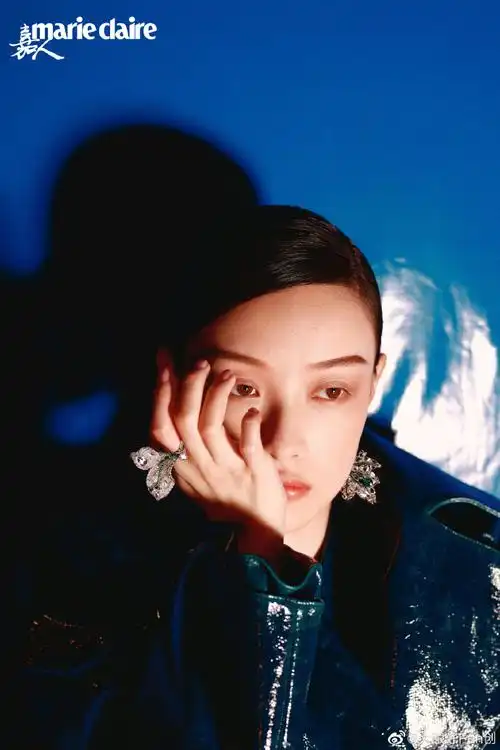 倪妮嘉人七月刊封面##倪妮身体语言大片