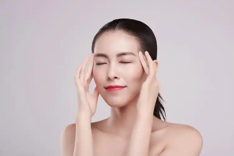 美容美妆人物脸部特写背景图片