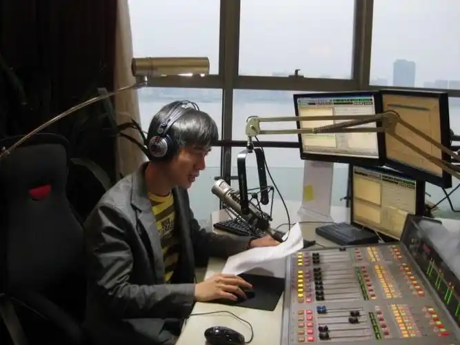 走入配音的世界,一切都安静了