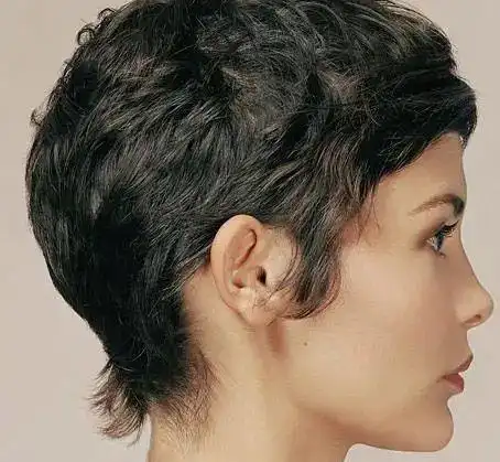 慵懒法式气质短发,你get了吗?