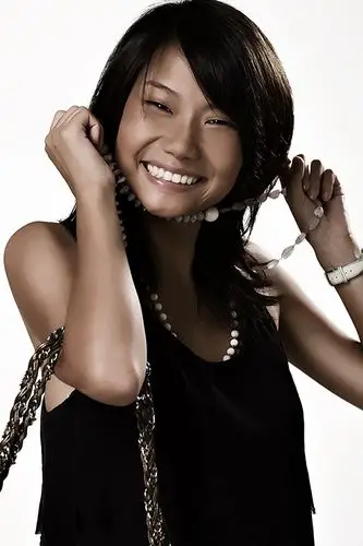 咖啡色皮肤的瑞瑞