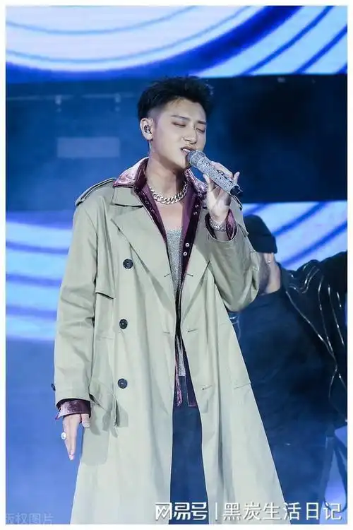 黄子韬和徐艺洋吃饭遭偷拍终于回应了