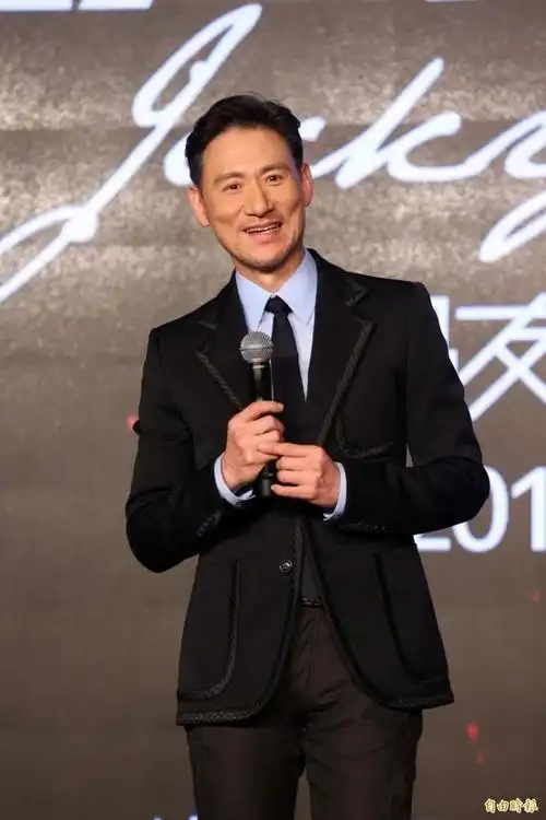 62岁张学友爆身体不适!3场巡回演唱会突取消