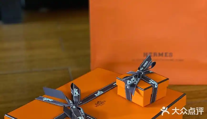 海信的这个店是青岛唯一的爱马仕,在网上刷了一个月没买到