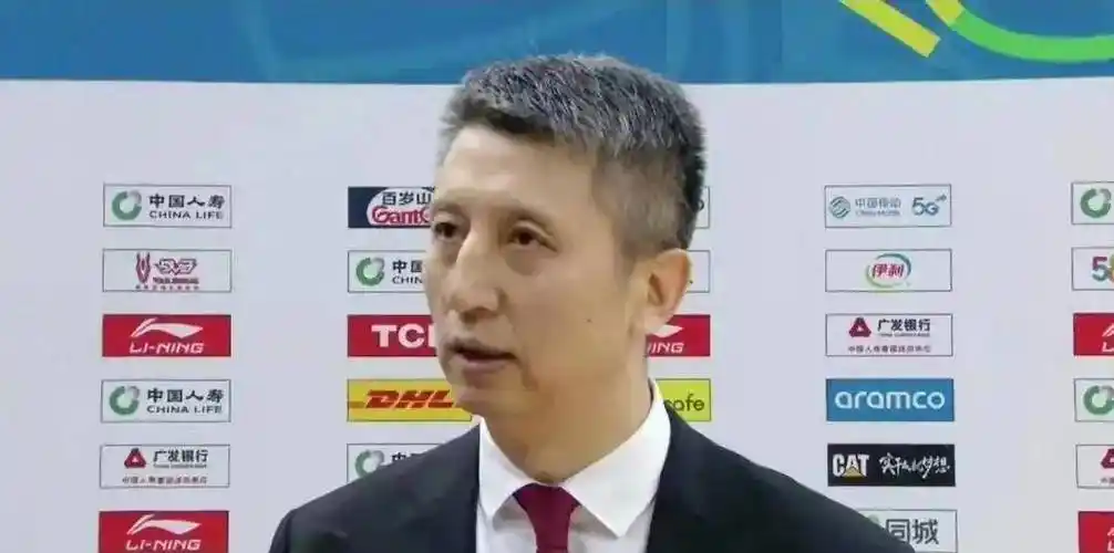 原创cba速递广厦没孙铭徽不行贾明儒给力广州6连胜季后赛有戏