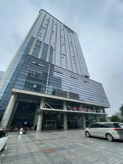 金城大厦西安门地铁口直达整层独享环境好律师遗留