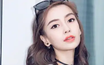 原创长相甜美笑起来最迷人的三大星座尤其第一回眸一笑百媚生