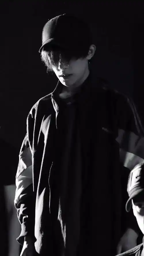 易烊千玺|高清壁纸,明星专辑