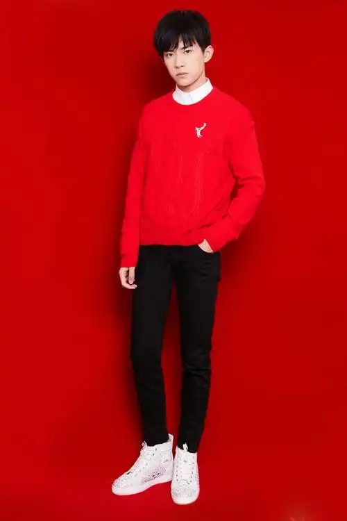 易烊千玺 2018春晚