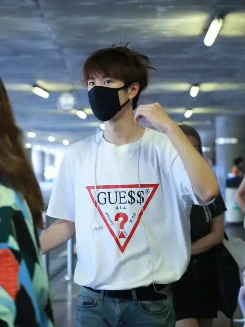 王一博夏日男友穿搭③